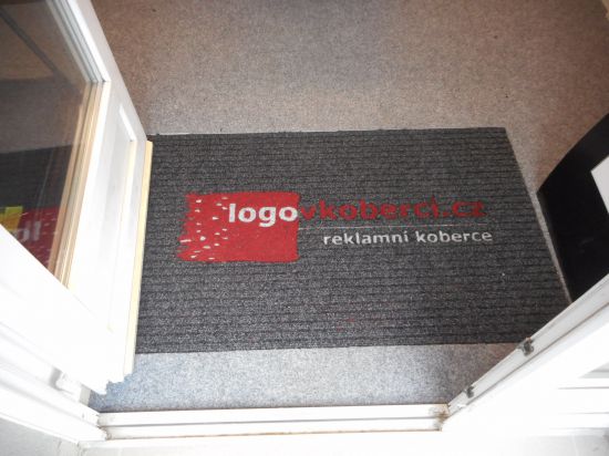 Logo v koberci - 